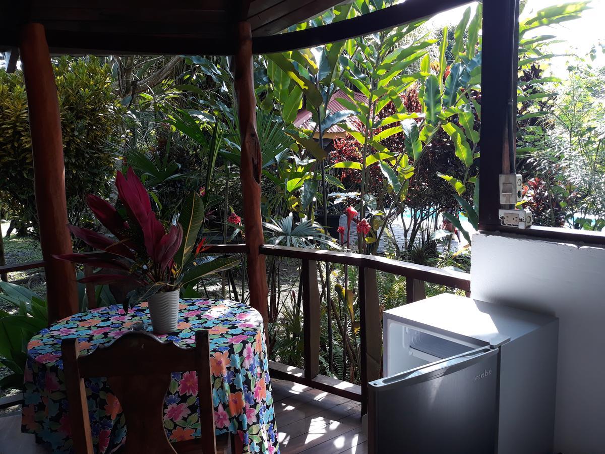 Cabinas Nirvana Ecolodge Cahuita Exterior foto